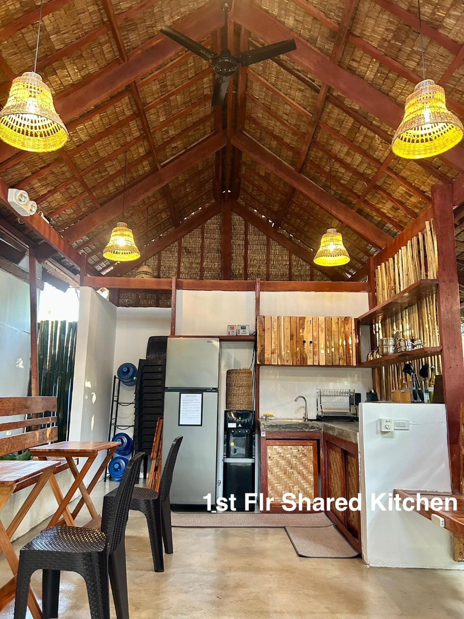 Wayans Siargao Homestay General Luna  Εξωτερικό φωτογραφία